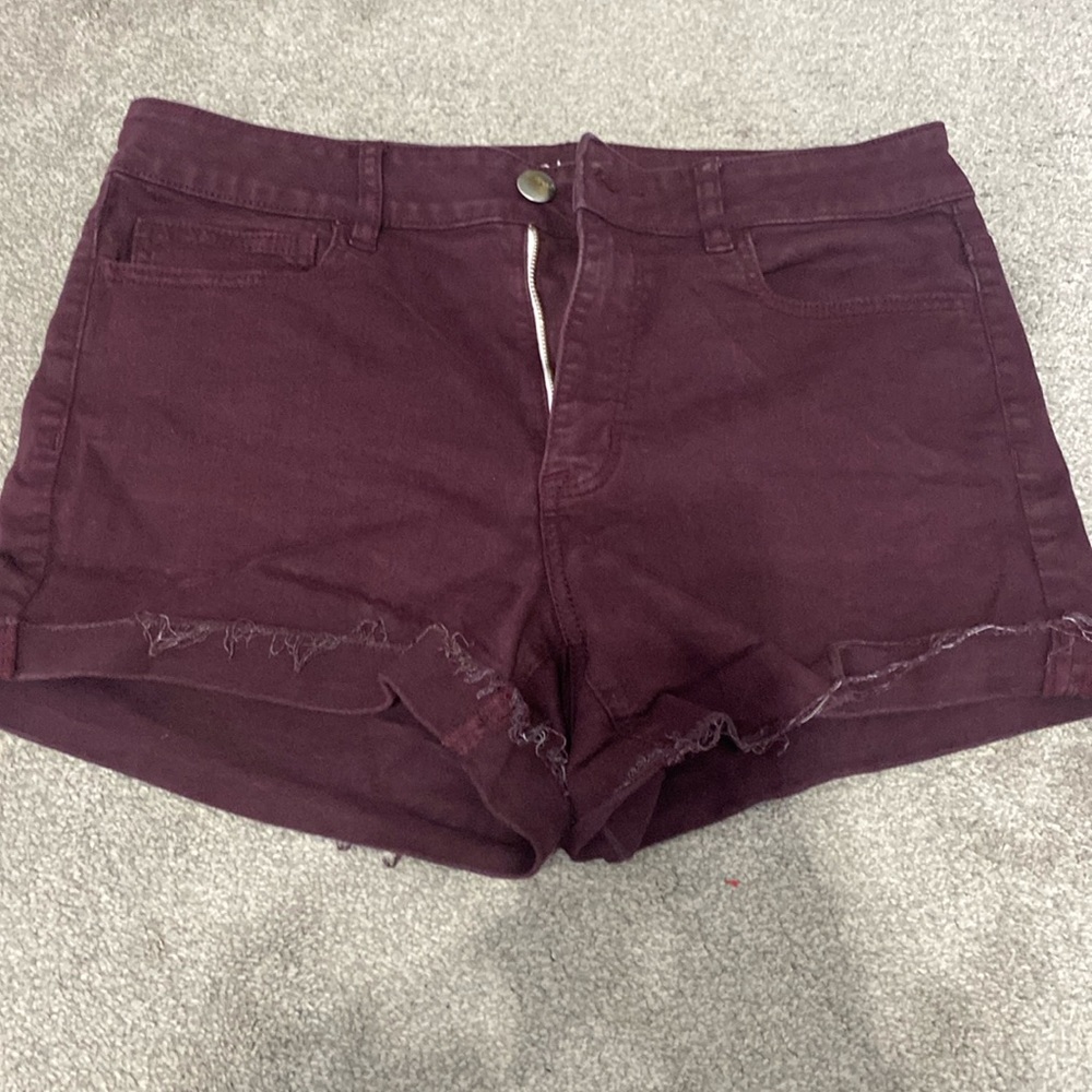 AE Jean plum colored shorts. Size 12.